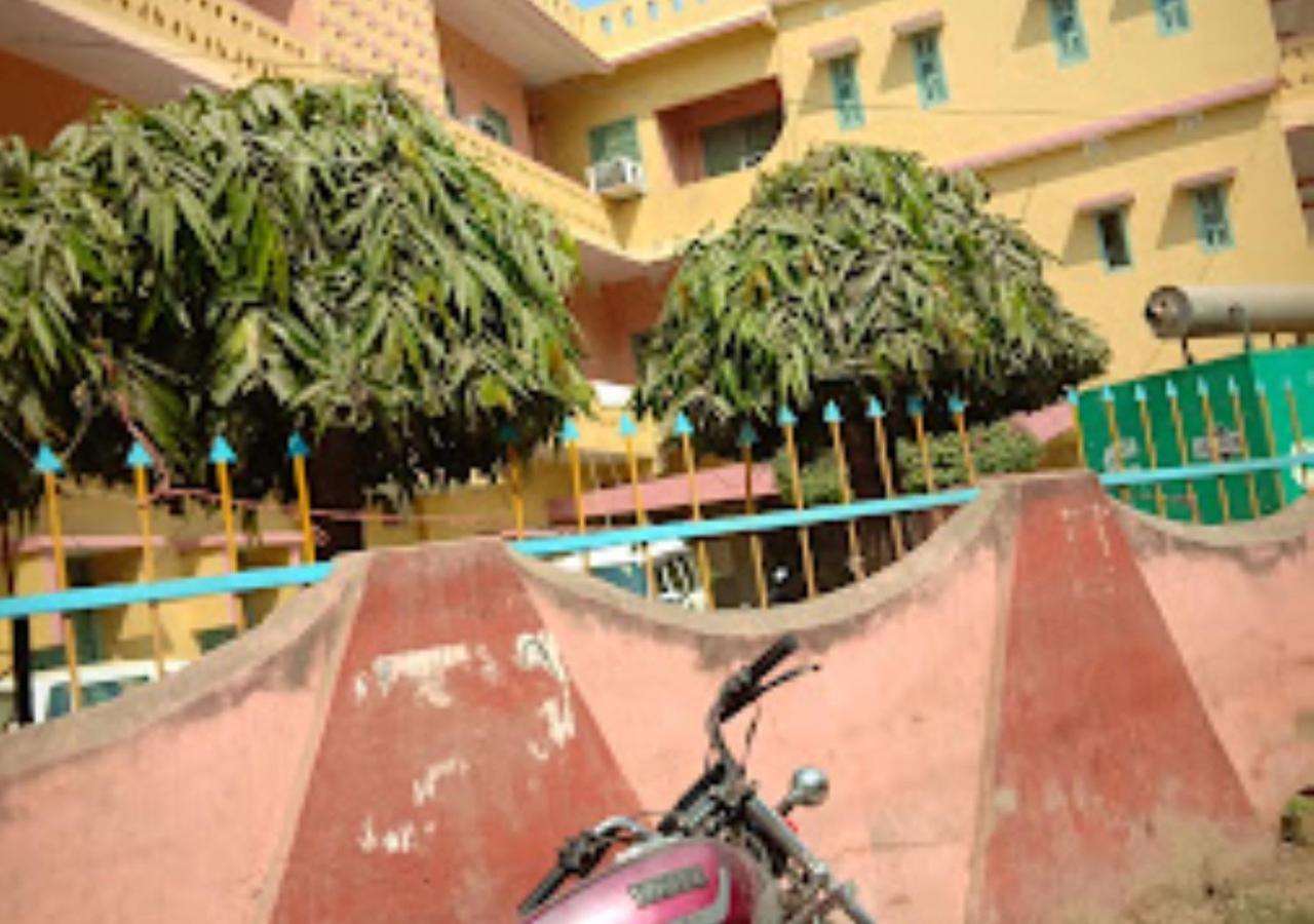 Vijieya Hotel Bihar Saharsa Extérieur photo